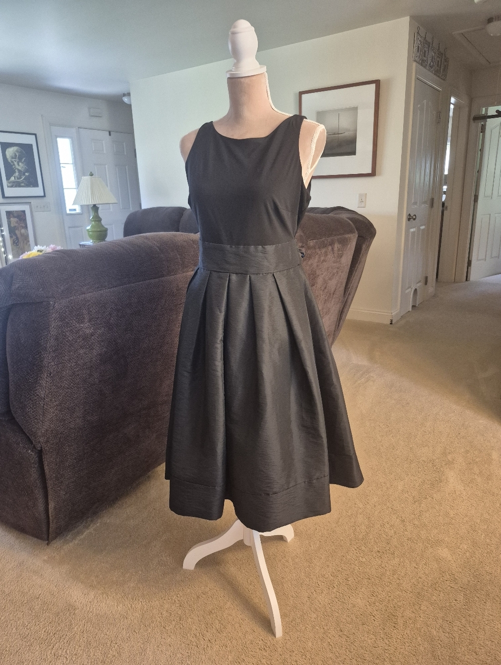 Kasper Classic Sleeveless Black Fit-and-Flare Dress Womens Size 8